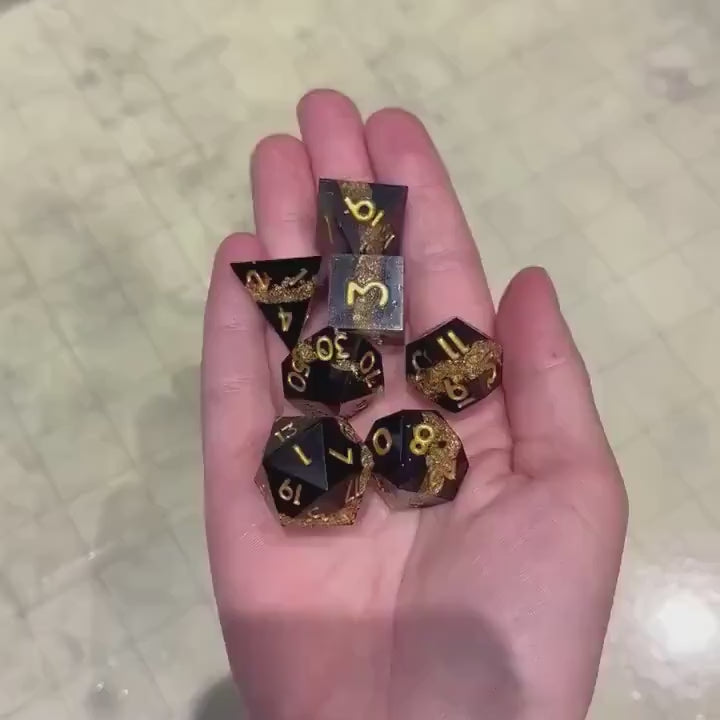 Black Goldleaf Sharp Edge Dice Set