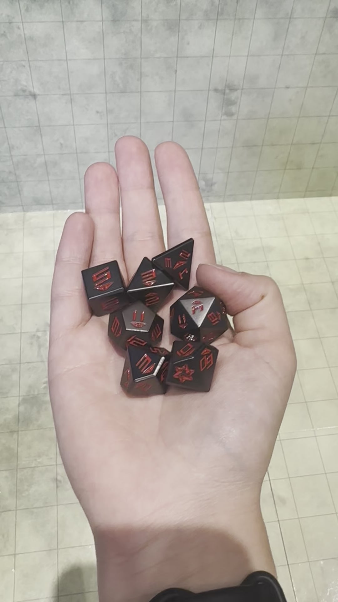 Mismatch Green Dice Set