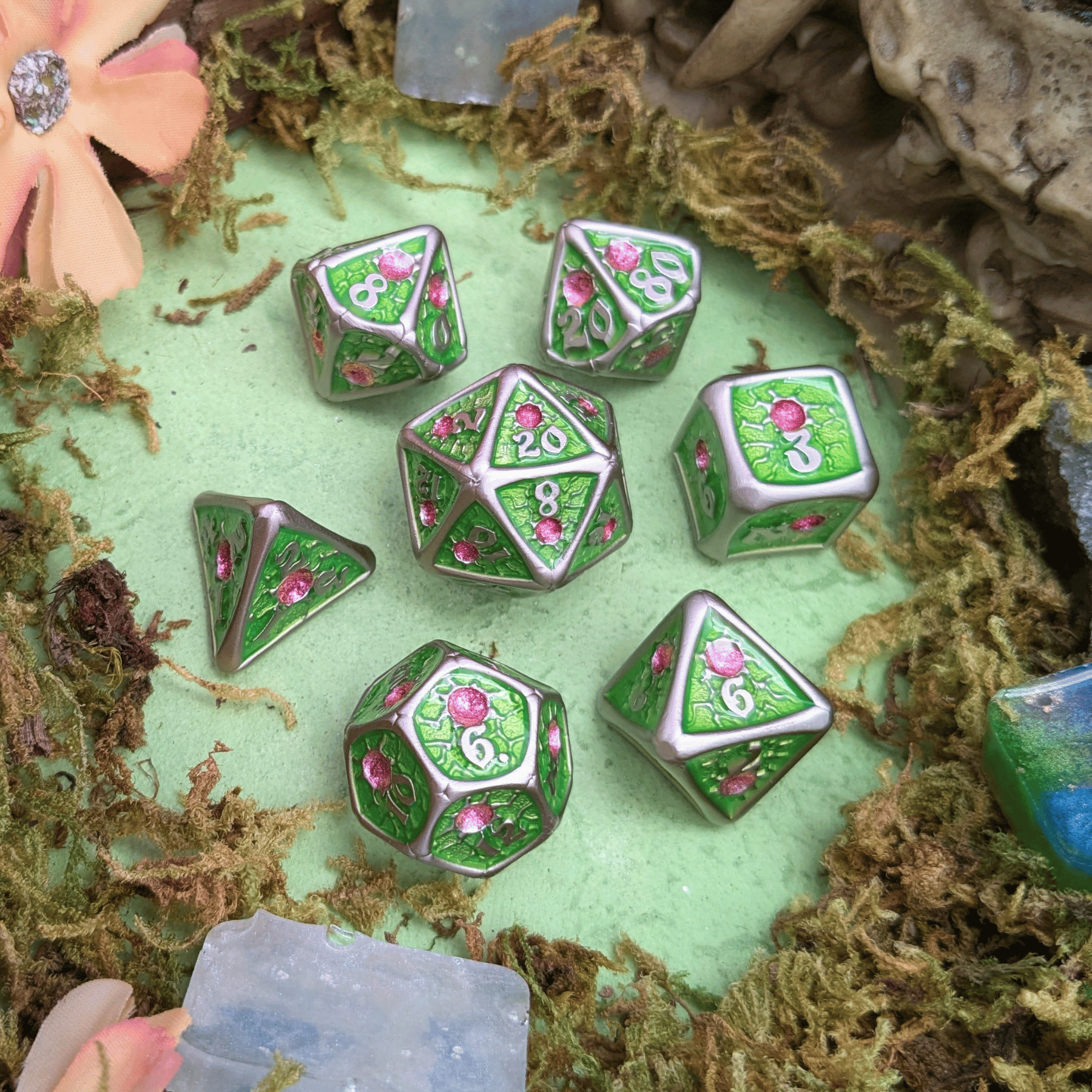 Royal Green Metal Core Dice Set