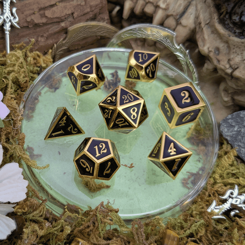 Simple Black and Gold Metal Core Dice Set