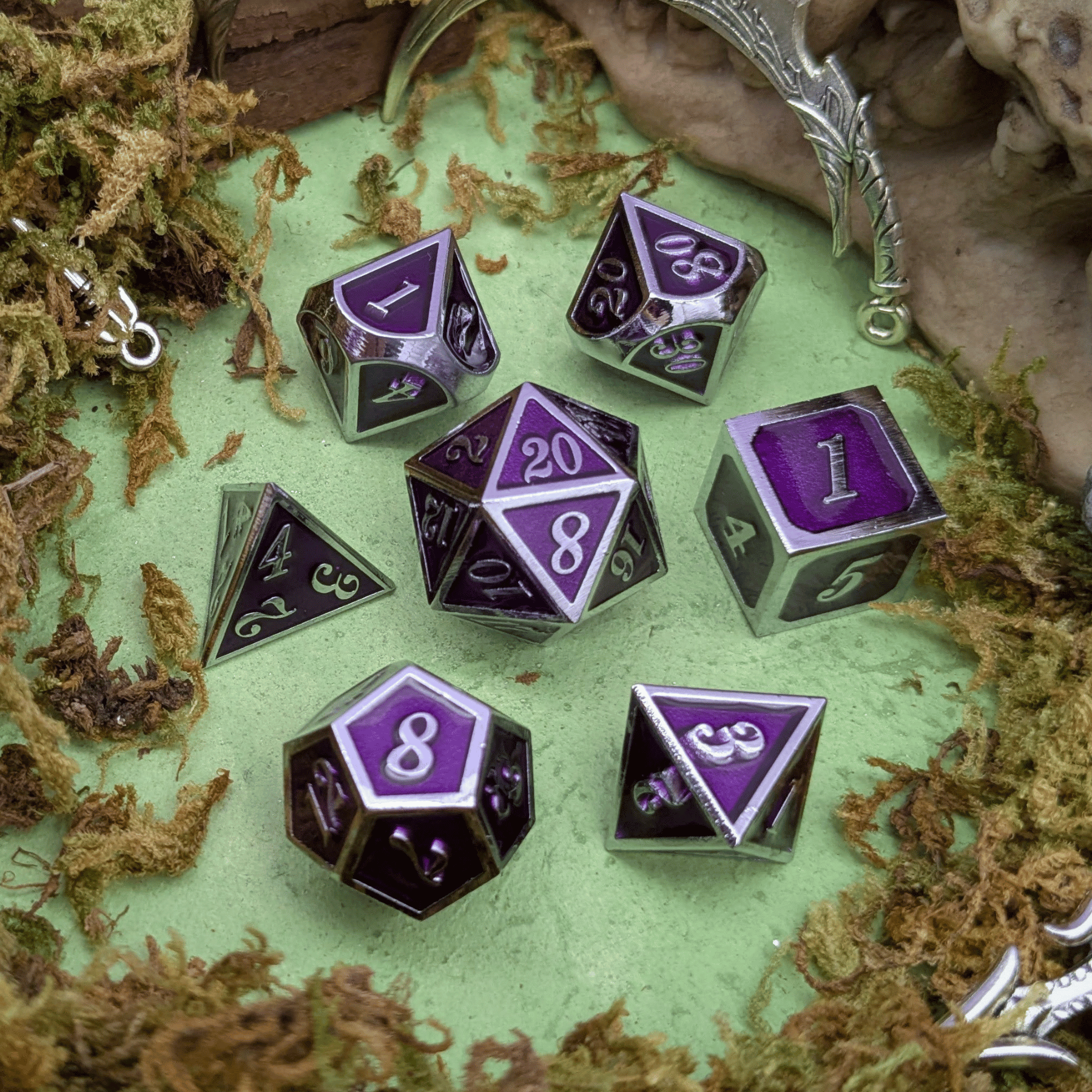 Simple Purple and Silver Metal Core Dice Set
