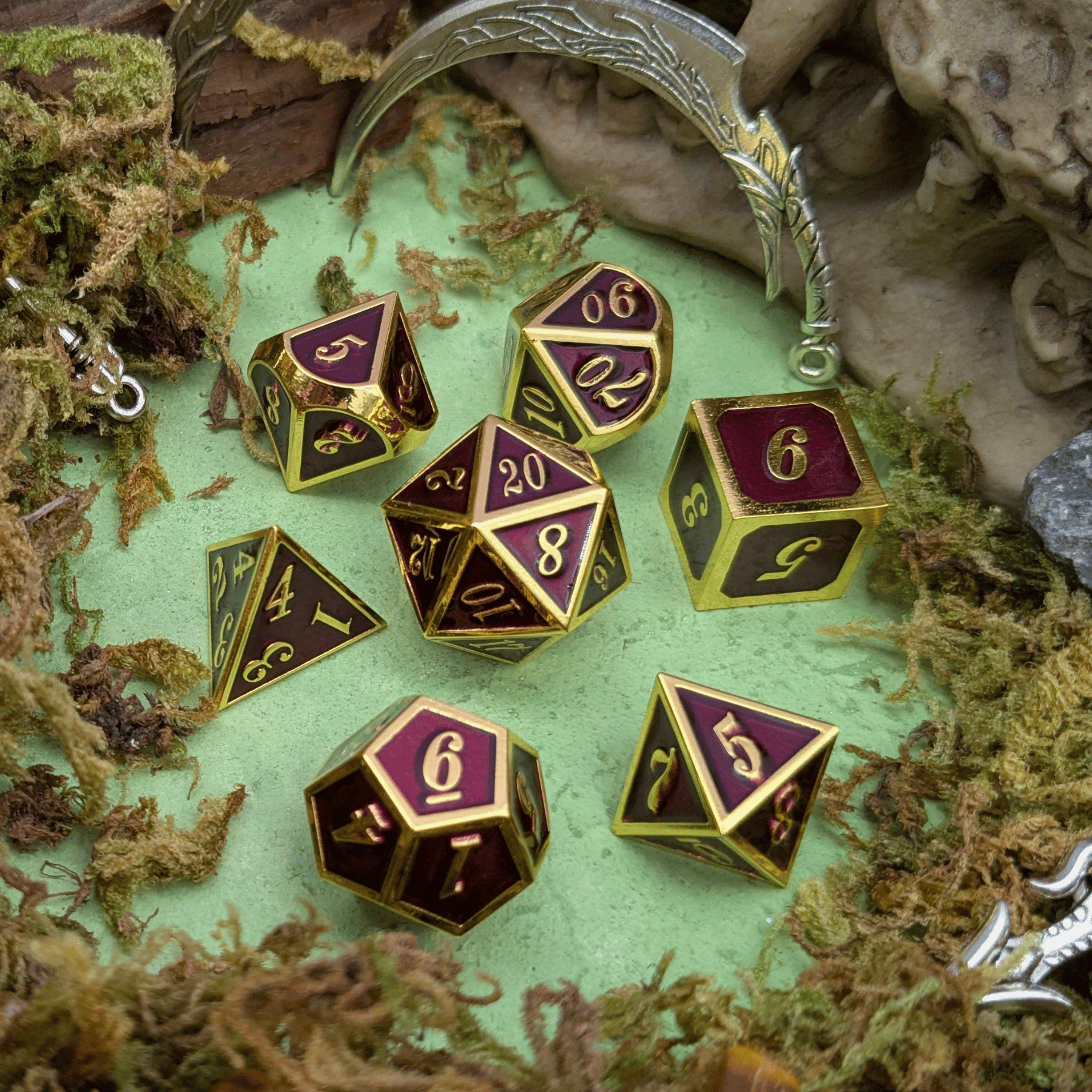 Simple Dark Red and Gold Metal Core Dice Set