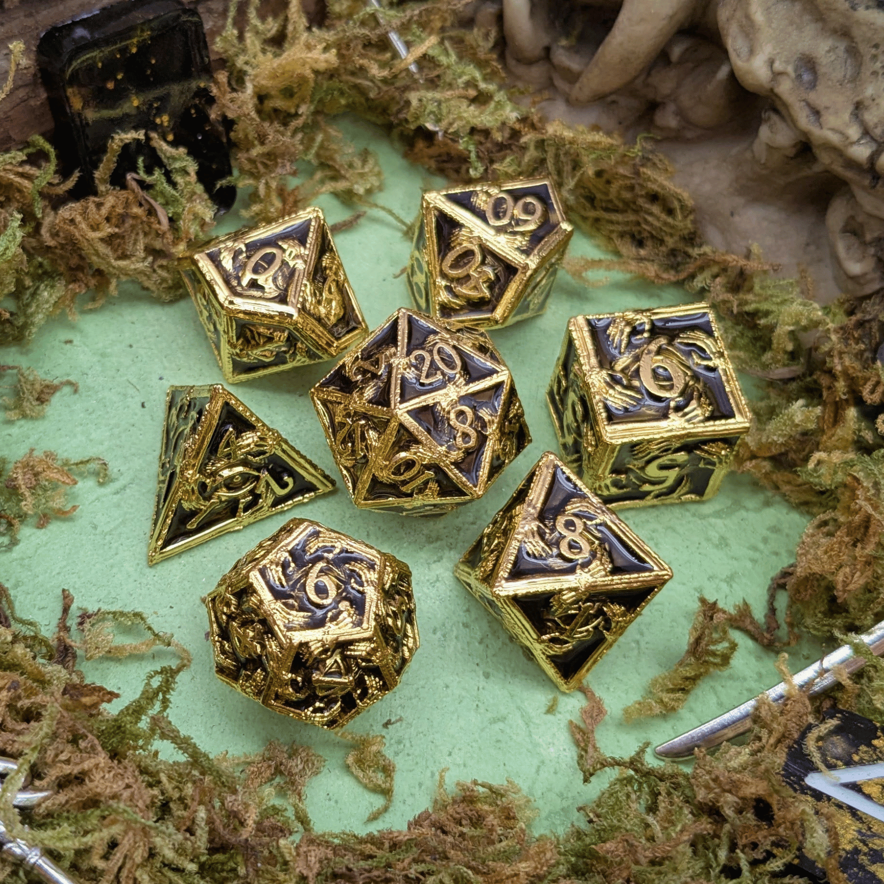 Skeleton Black and Gold Metal Core Dice Set