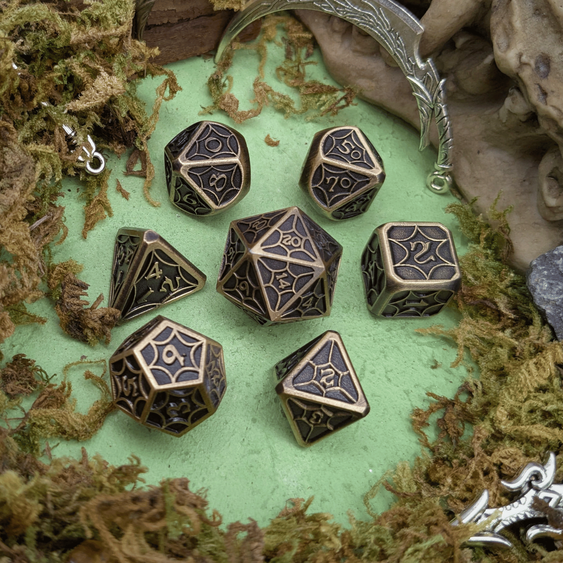 Web Gold Metal Core Dice Set