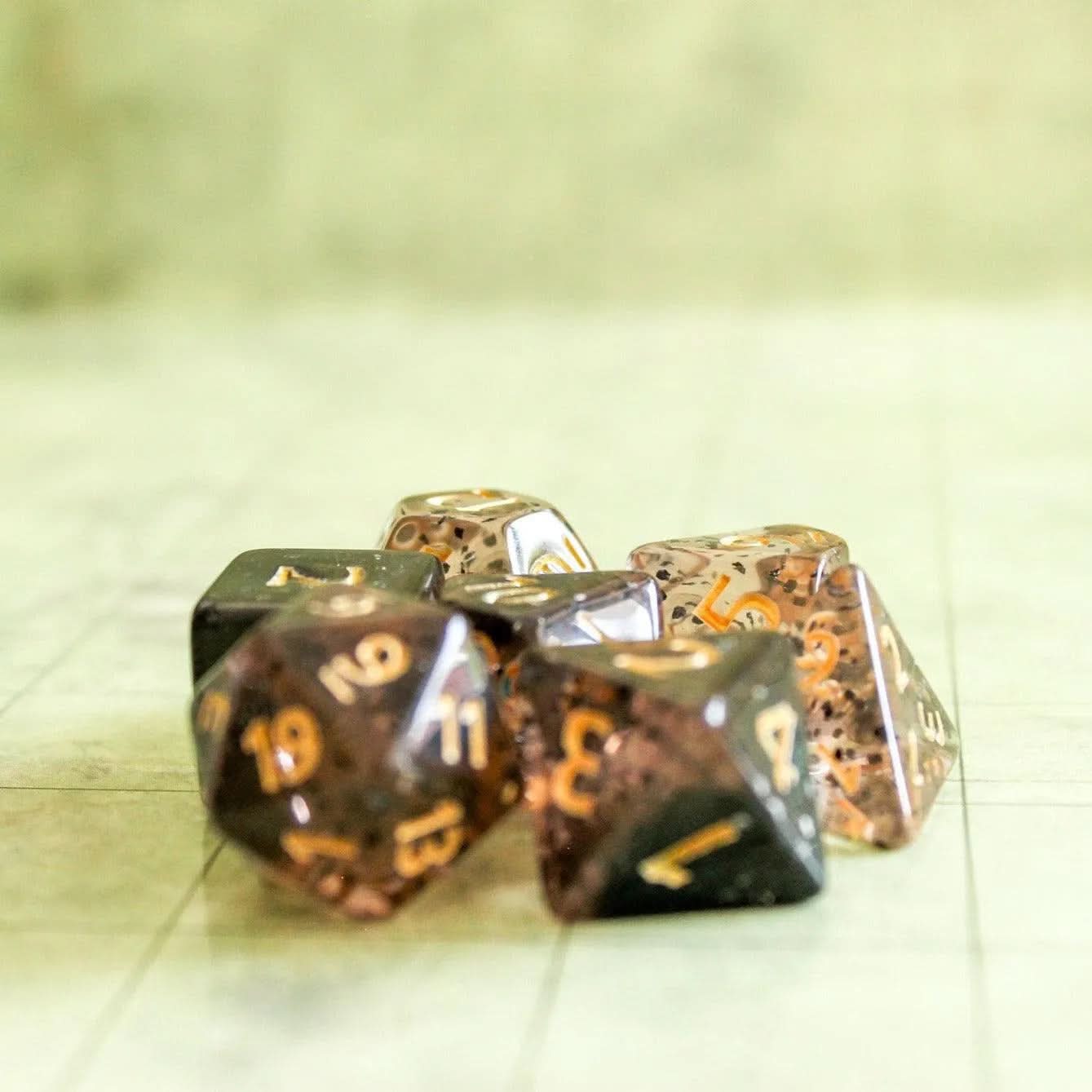 Black Glitter TTRPG  Dice Set |    Dice (7) | Polyhedral Dice - MysteryDiceGoblins