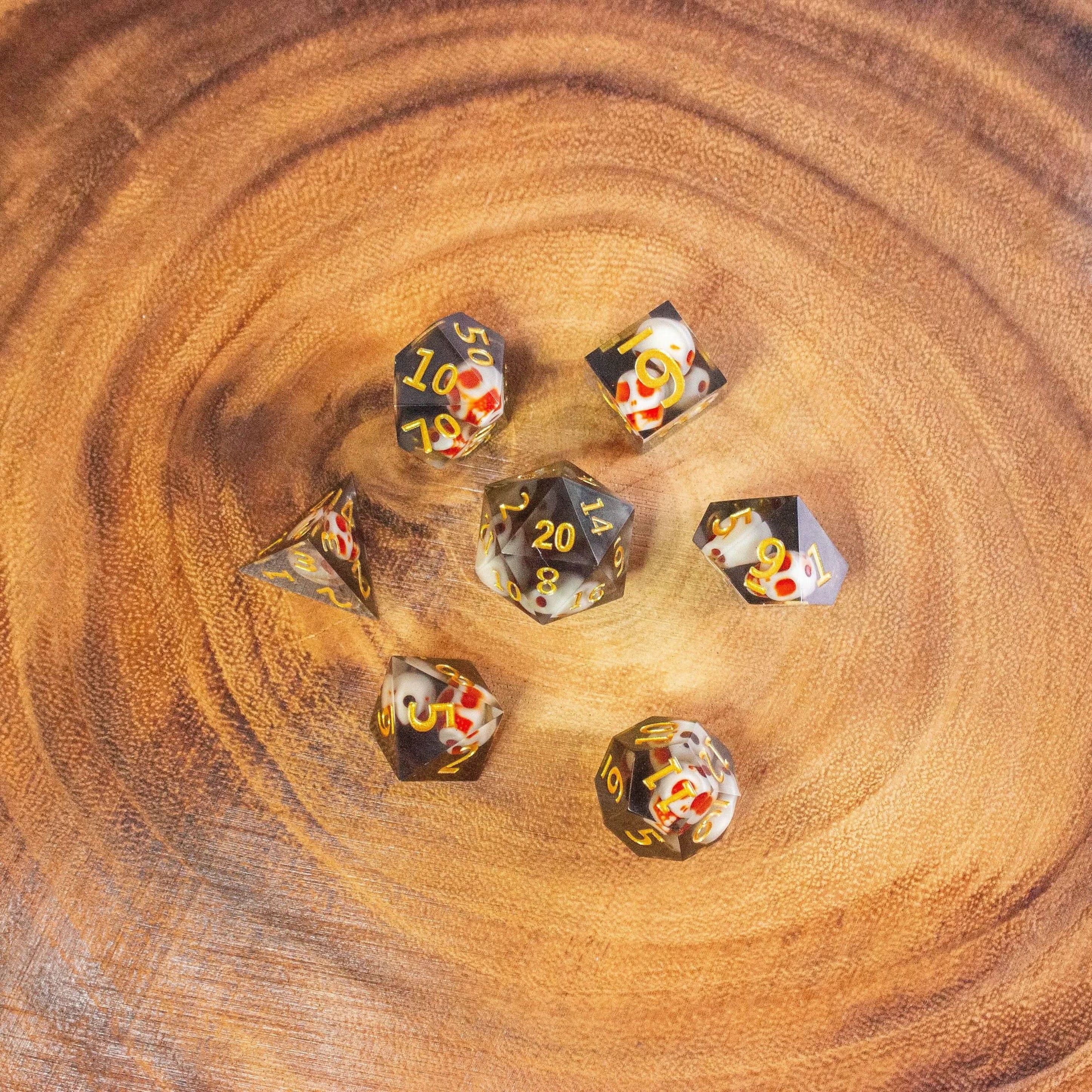 Skull Black Resin TTRPG  Dice, TTRPG  Sharp Edge Dice Set for   , Polyhedral Dice Set - MysteryDiceGoblins
